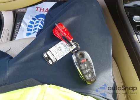 2017 Volkswagen Touareg V6 Sport z USA, uszkodzony, nr VIN WVGEF7BP0HD003892